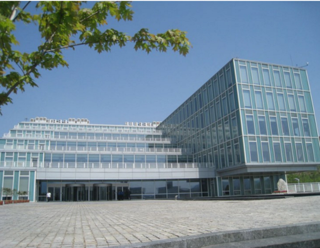 热钢直销特卖环保新型建筑材料楼梯板 槽型可钢化外墙u型玻璃