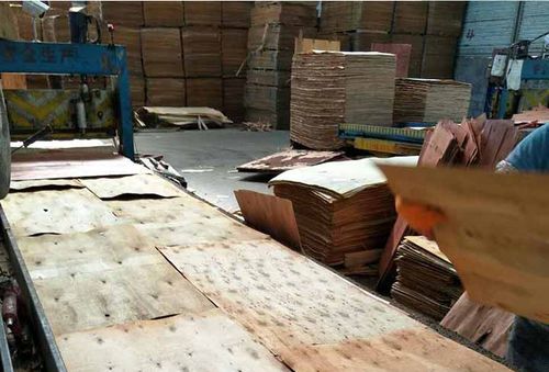 泰州建筑模板 专业生产 辉煌品牌 建筑胶合板