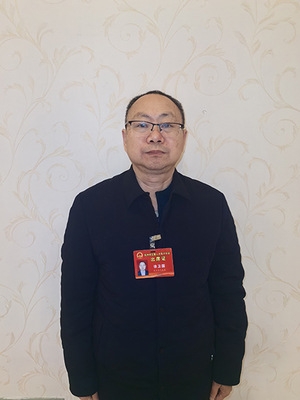 履职尽责谋新篇建言献策促发展--代表委员话心声说期盼